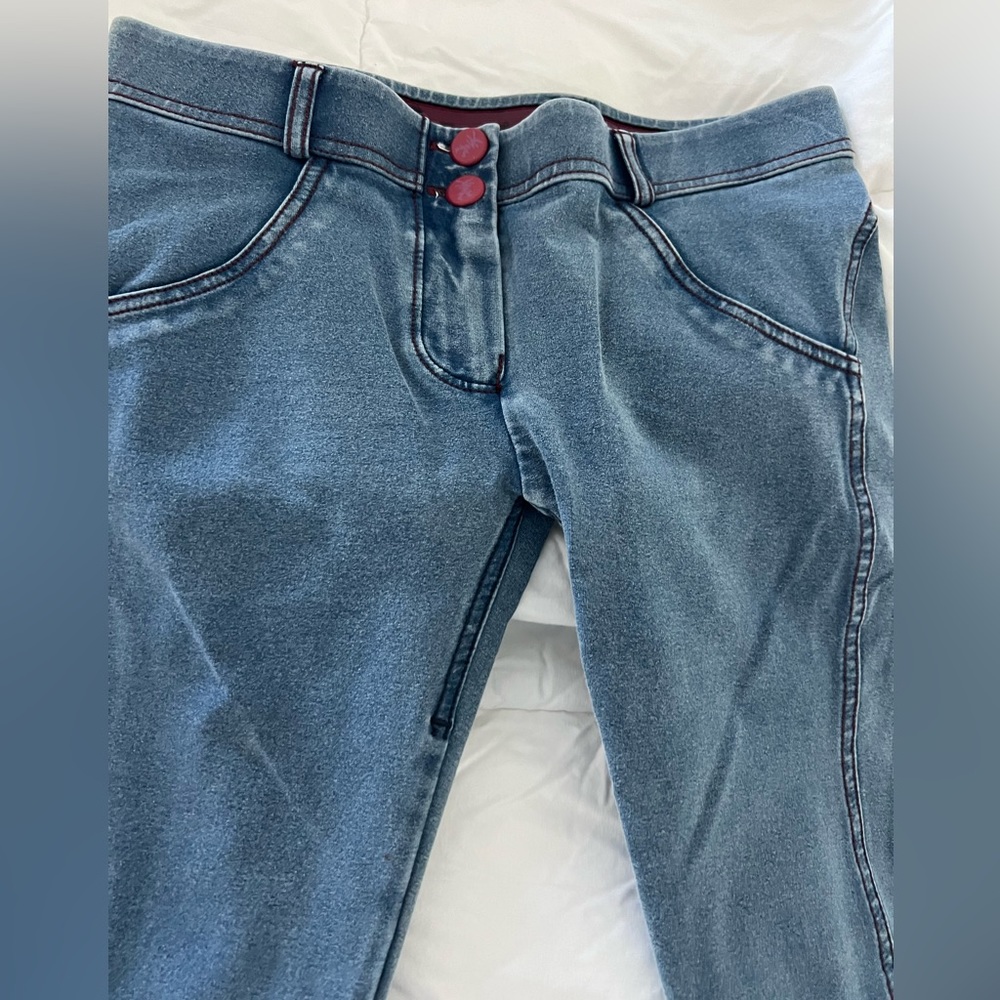 FreddyJeans